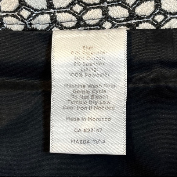 Talbots Chatham style pants, cream & black print, zipper on side, back pockets - Picture 13 of 13